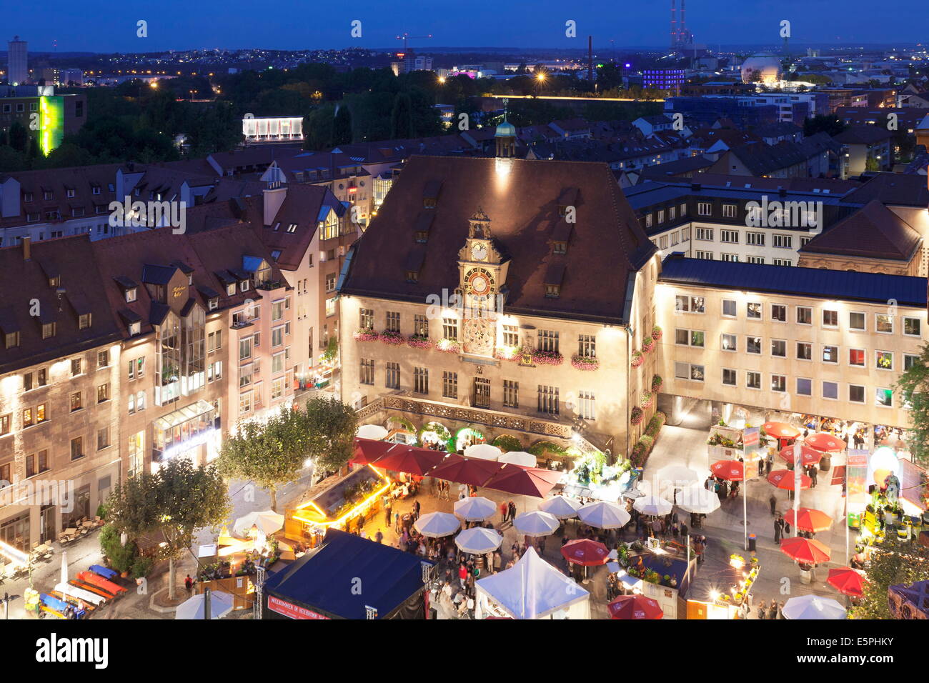 Festival des Weins im Marktplatz und Rathaus, Heilbronn, Baden-Württemberg, Deutschland, Europa Stockfoto