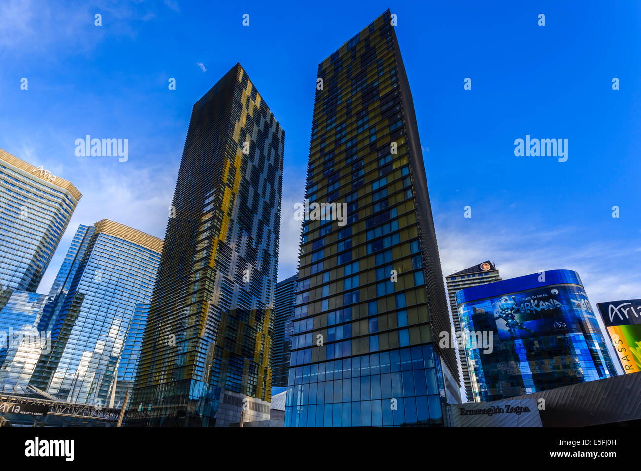 Zentrum der Metropole, Veer Towers, Aria, Cosmopolitan und Harmon Hotels, am frühen Morgen, Las Vegas, Nevada, USA Stockfoto