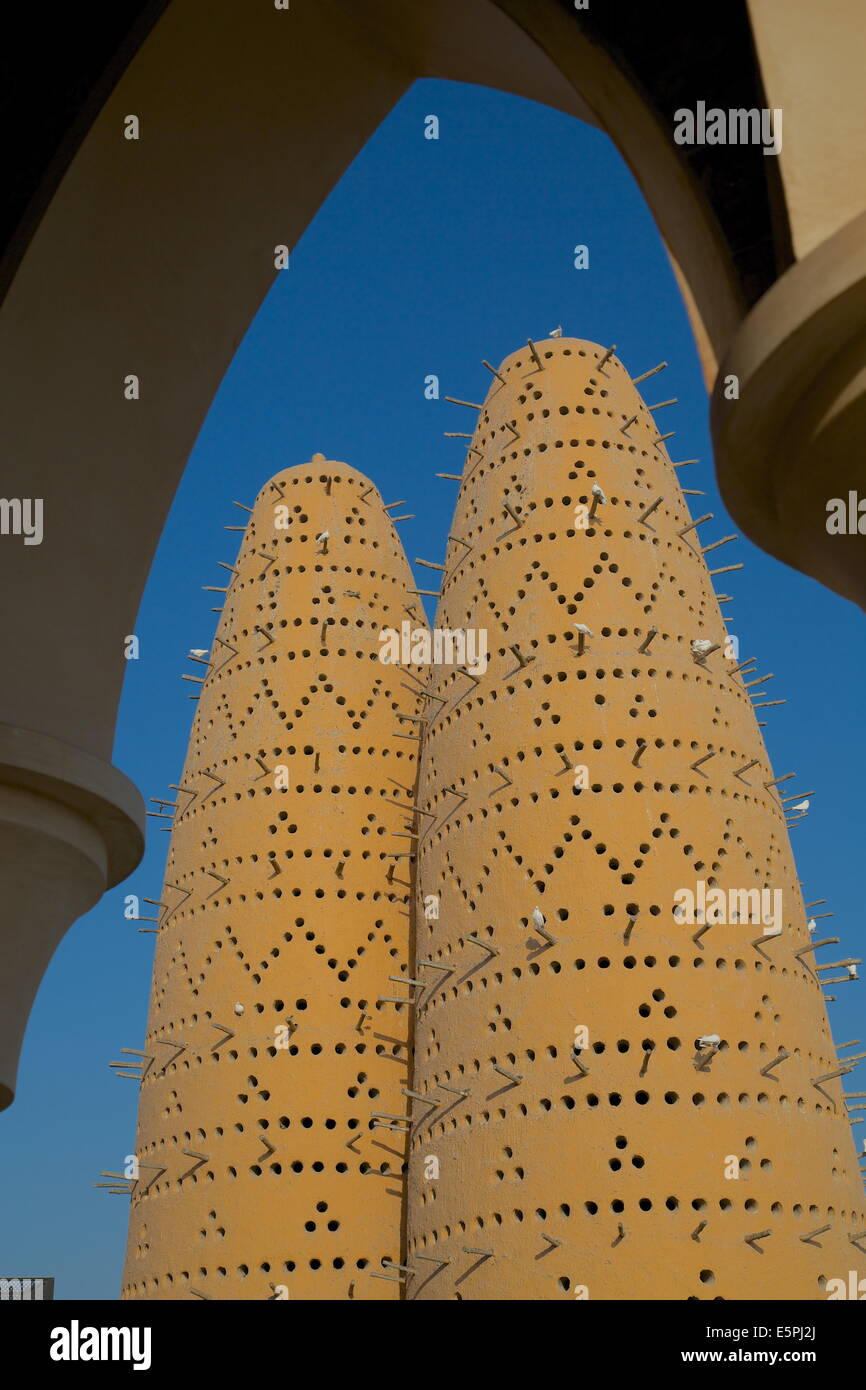 Taube-Türme, Katara Cultural Village, Doha, Katar, Naher Osten Stockfoto