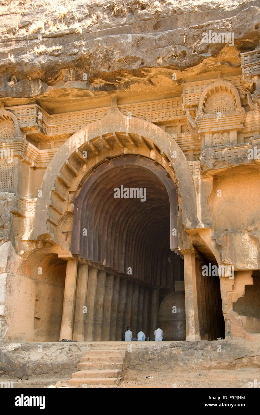 Die wichtigsten offenen Chaitya (Tempel) in den Höhlen Bhaja ausgegraben in Basalt, Lonavala, Western Ghats, Maharashtra, Indien, Asien Stockfoto