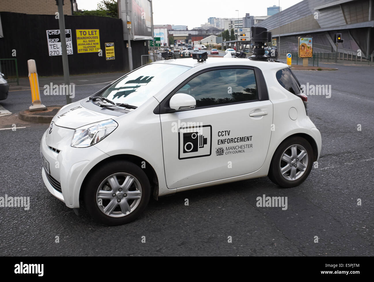 Ein CCTV Verkehr Durchsetzung Fahrzeug im Stadtzentrum von Manchester UK Stockfoto