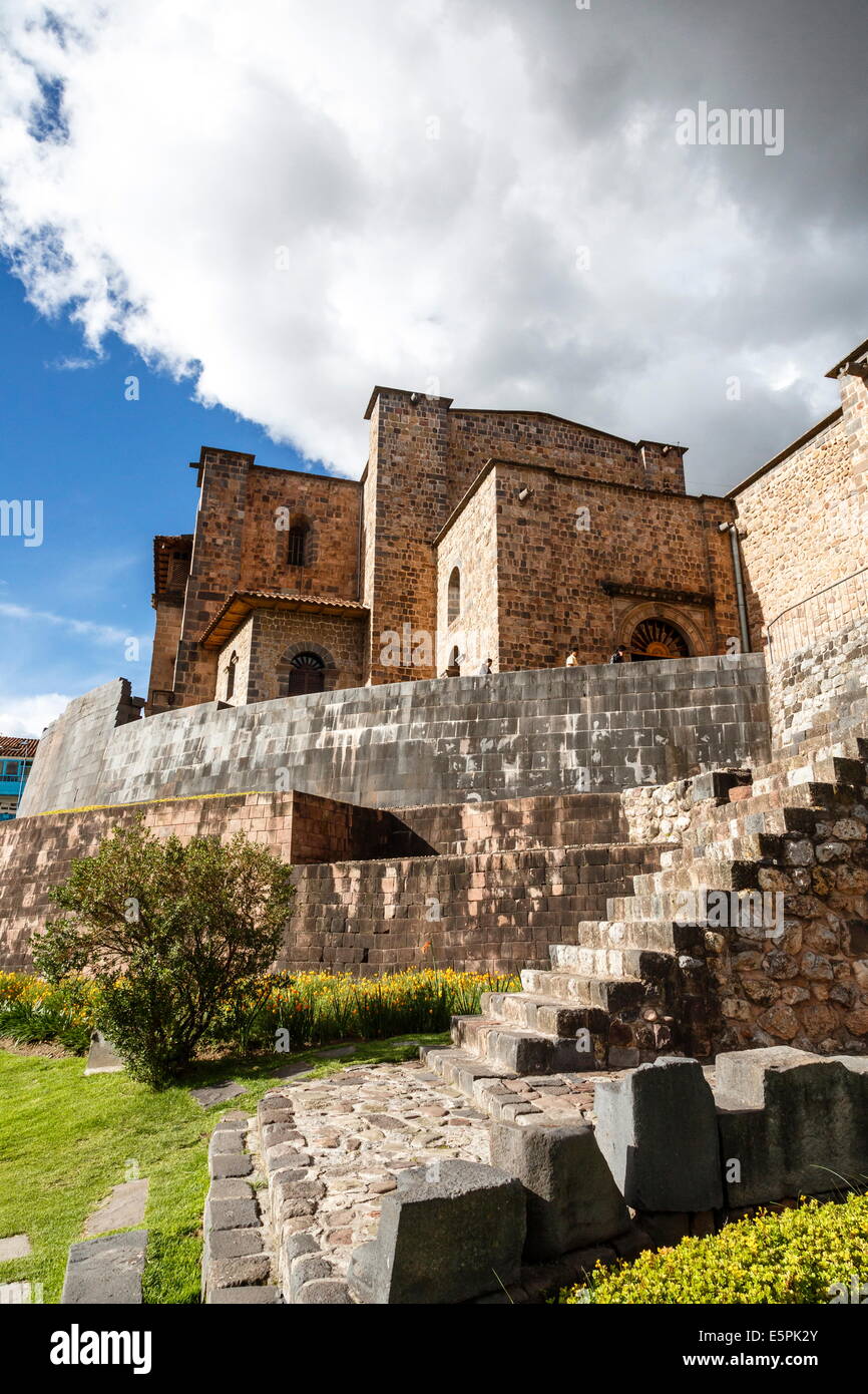 Blick über Cuzco und Santo Domingo Kirche, UNESCO-Weltkulturerbe, Cuzco, Peru, Südamerika Stockfoto Blick über Cuzco und Santo Domingo Kirche, UNESCO-Weltkulturerbe, Cuzco, Peru, Südamerika Stockfoto