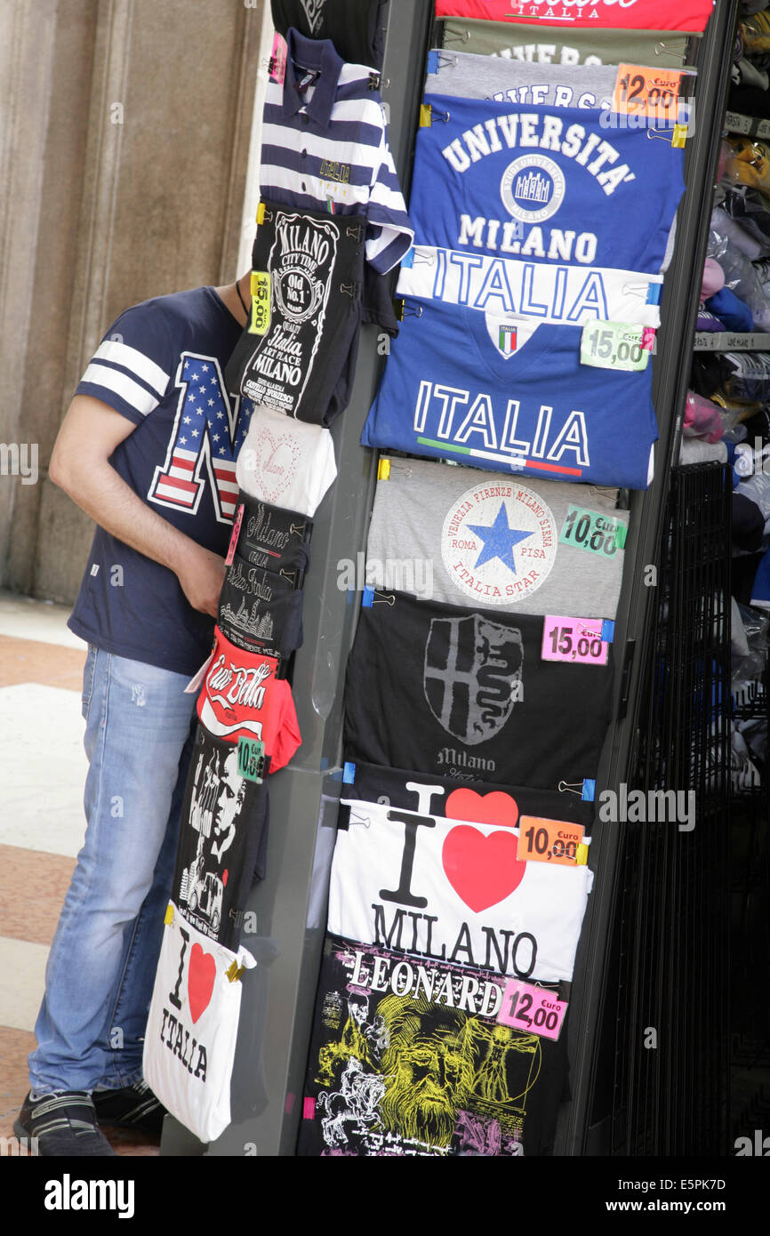 Italy Milan Souvenirs Stockfotos und bilder Kaufen Alamy