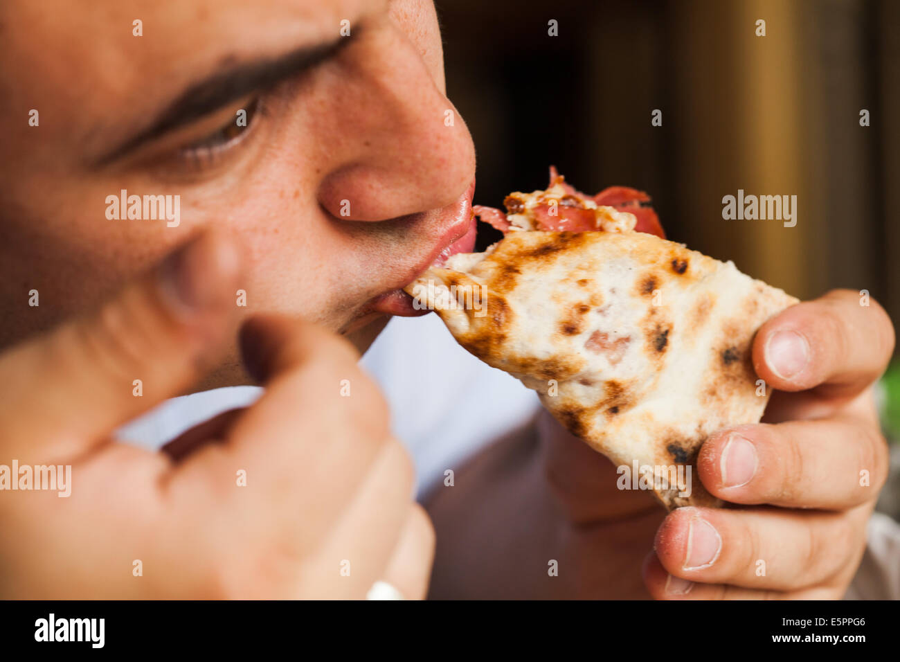 Pizza essen Stockfoto