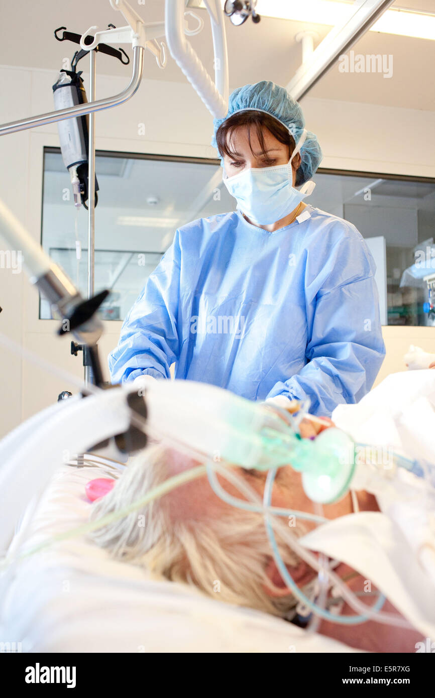 Unterstützung für einen BurnPatienten in der EmergencyAbteilung