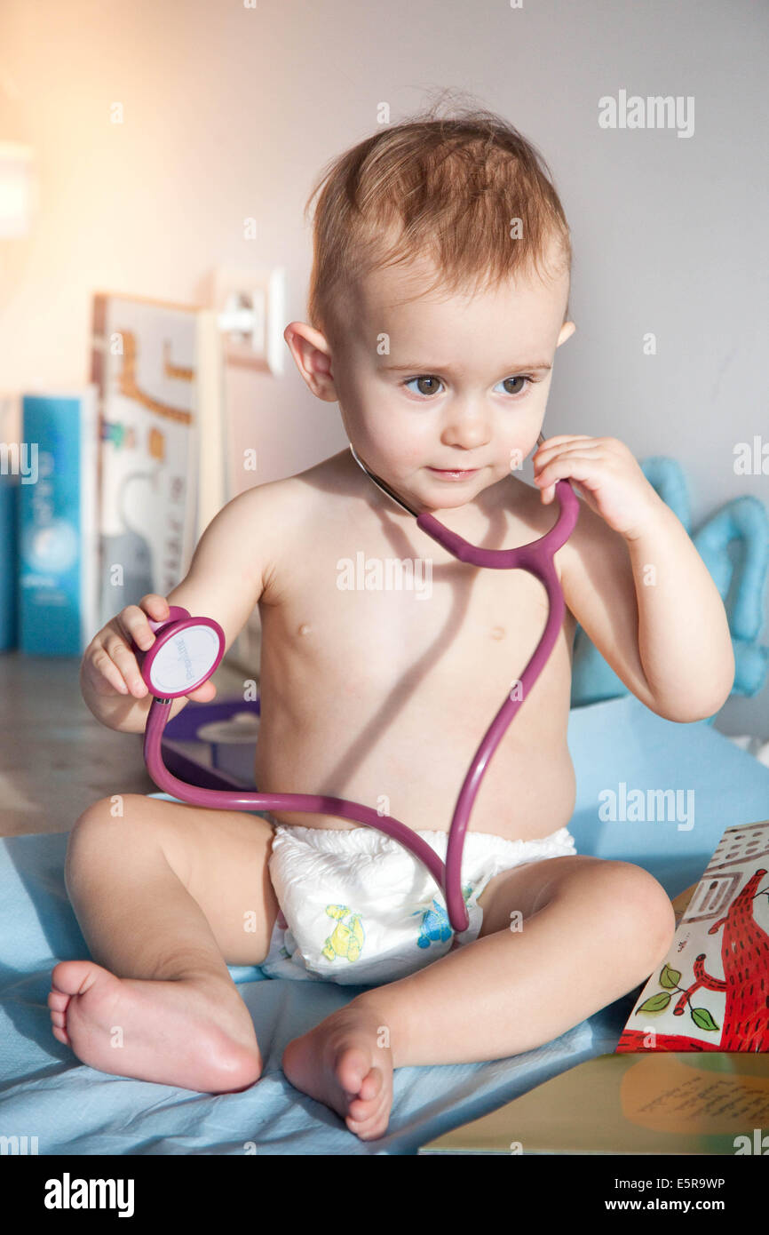 15 Month Old Stockfotos Und Bilder Kaufen Alamy