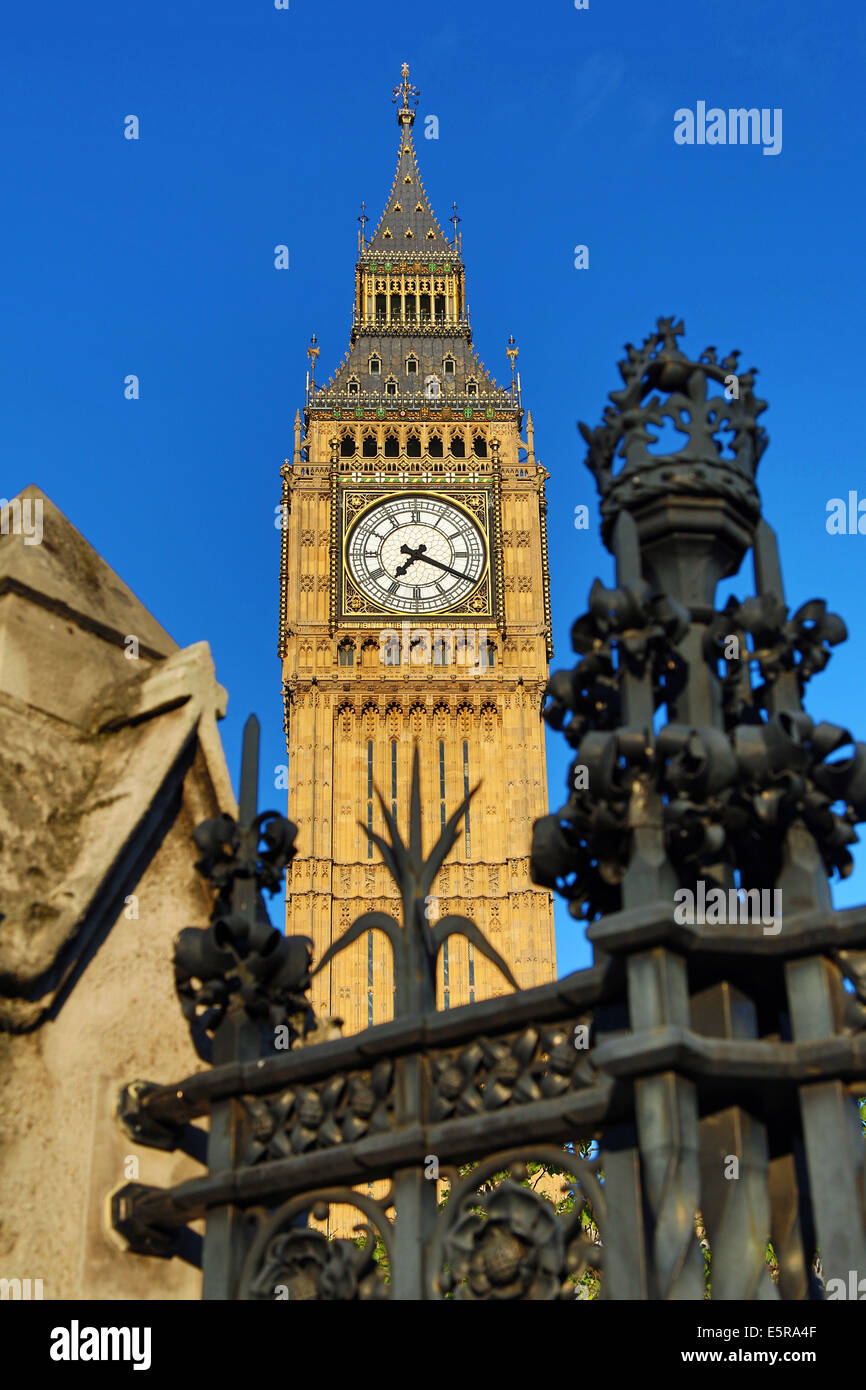 Big Ben in den Häusern des Parlaments in Westminster, London, England. Stockfoto