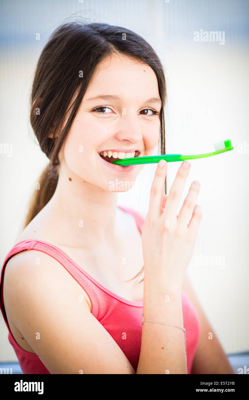 Mund- und Zahnhygiene. Stockfoto