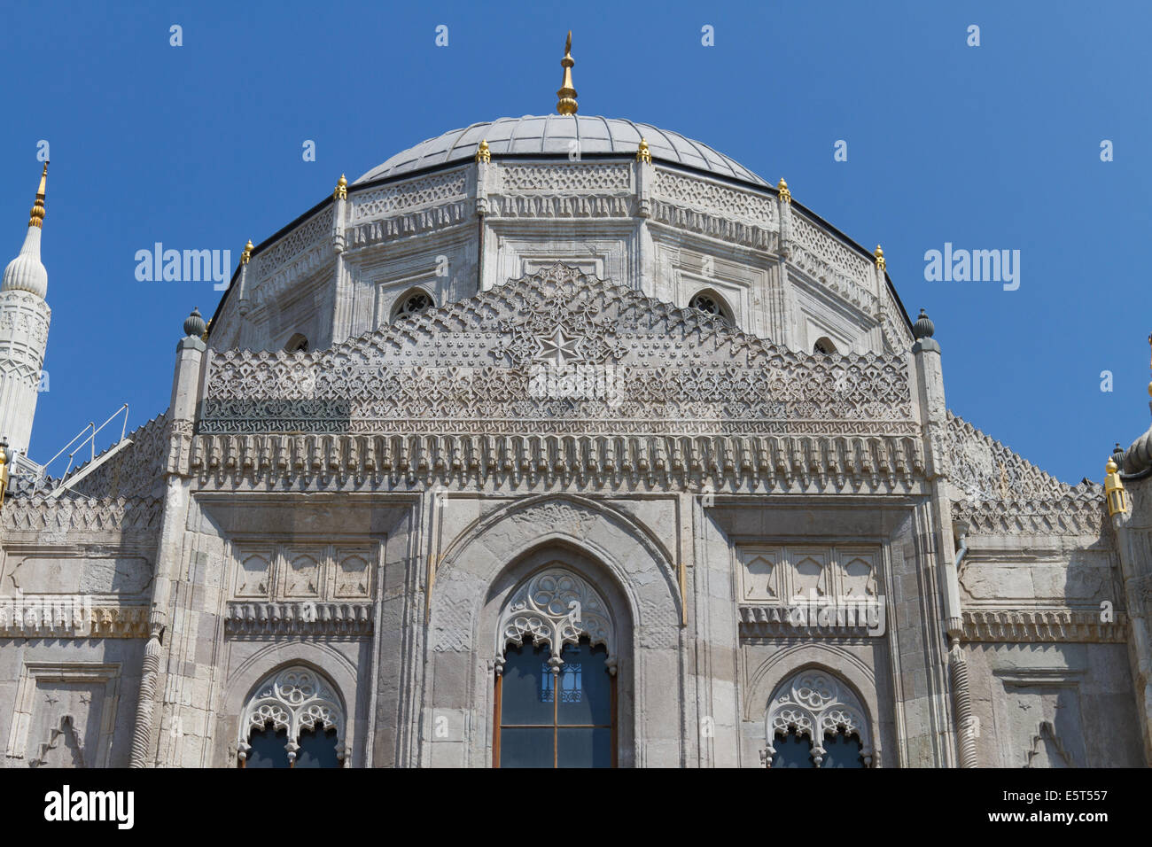 Pertevniyal Valide Sultansmoschee in Istanbul Stockfoto