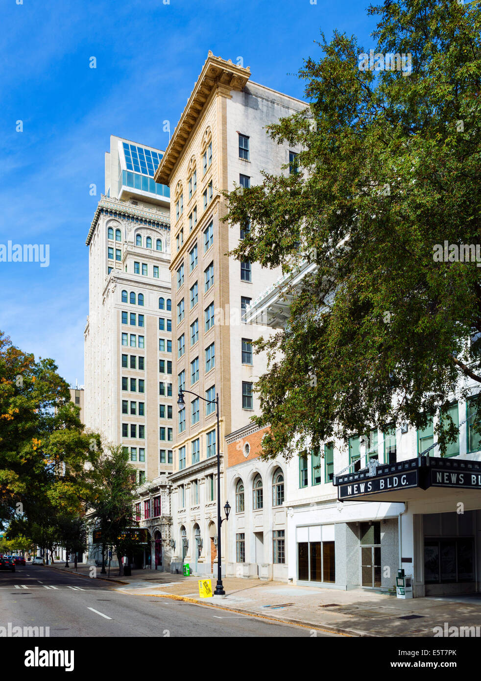 News-Bau, Marion Gebäude und Lamar-Gebäude an der Broad Street in der Innenstadt von Augusta, Georgia, USA Stockfoto