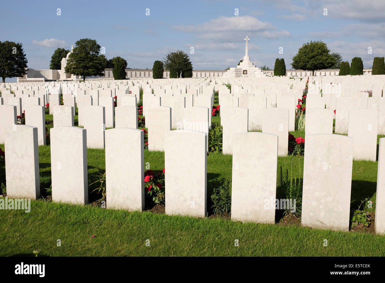 Tyne Cot Friedhof für die Toten des ersten Weltkrieges, Zonnebeke, Belgien Stockfoto