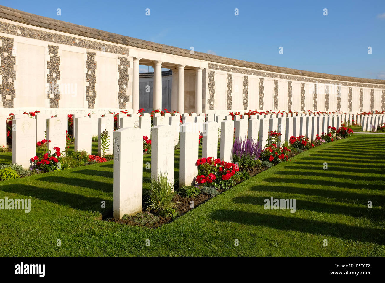 Tyne Cot Friedhof für die Toten des ersten Weltkrieges, Zonnebeke, Belgien Stockfoto