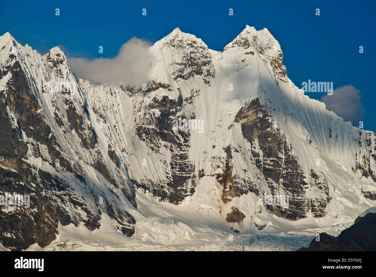 Gletschern, schneebedeckten Mt Yerupaja, Cordillera, Huayhuash Gebirge, Nord-Peru, Peru Stockfoto