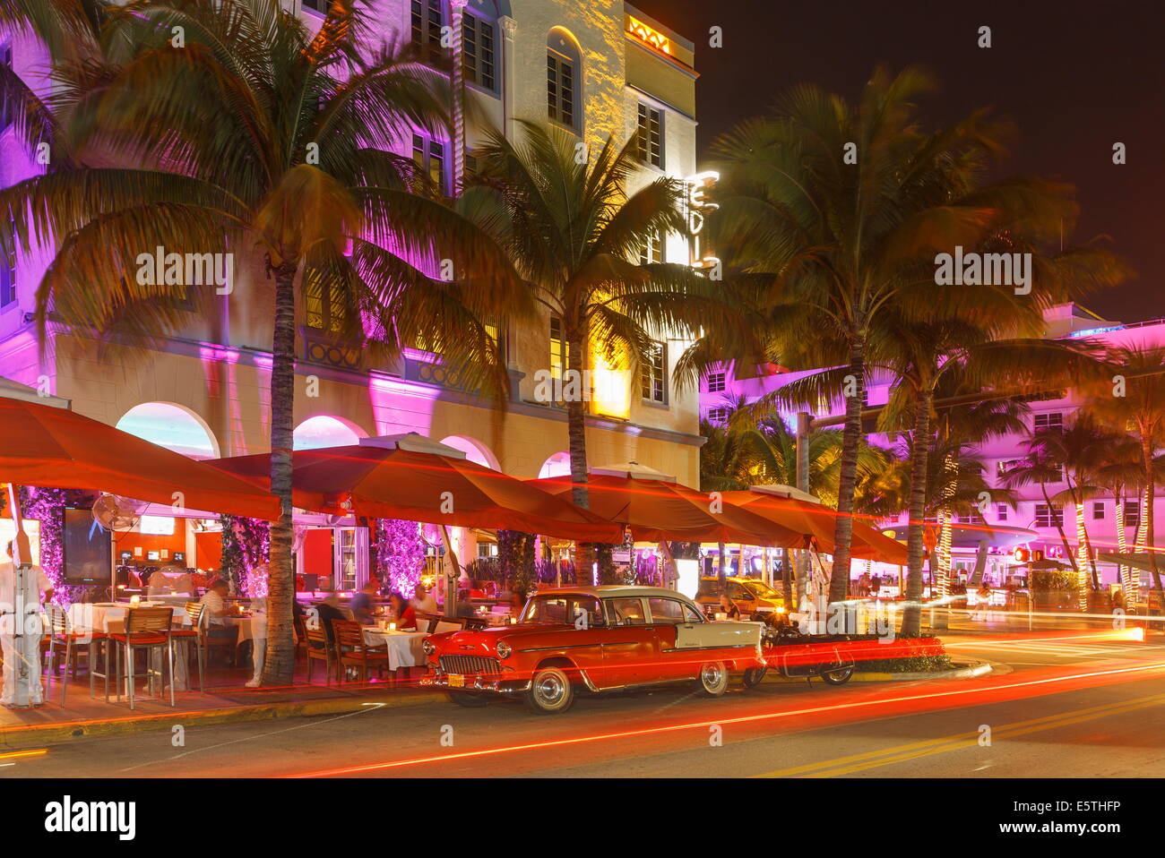 Art-Deco-Viertel, Ocean Drive, South Beach, Miami Beach, Florida, Vereinigte Staaten von Amerika, Nordamerika Stockfoto