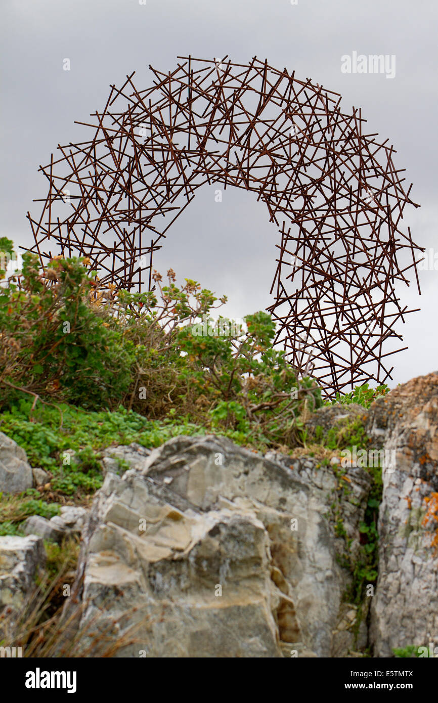 Große Metall-Skulptur-Runde Form Stockfoto