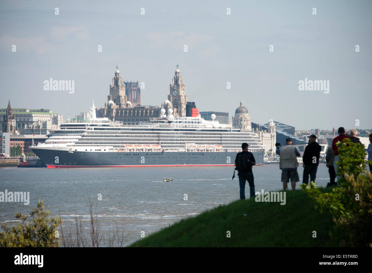 Cunard Schiff Queen Victoria River Mersey Liverpool UK England Großbritannien Stockfoto
