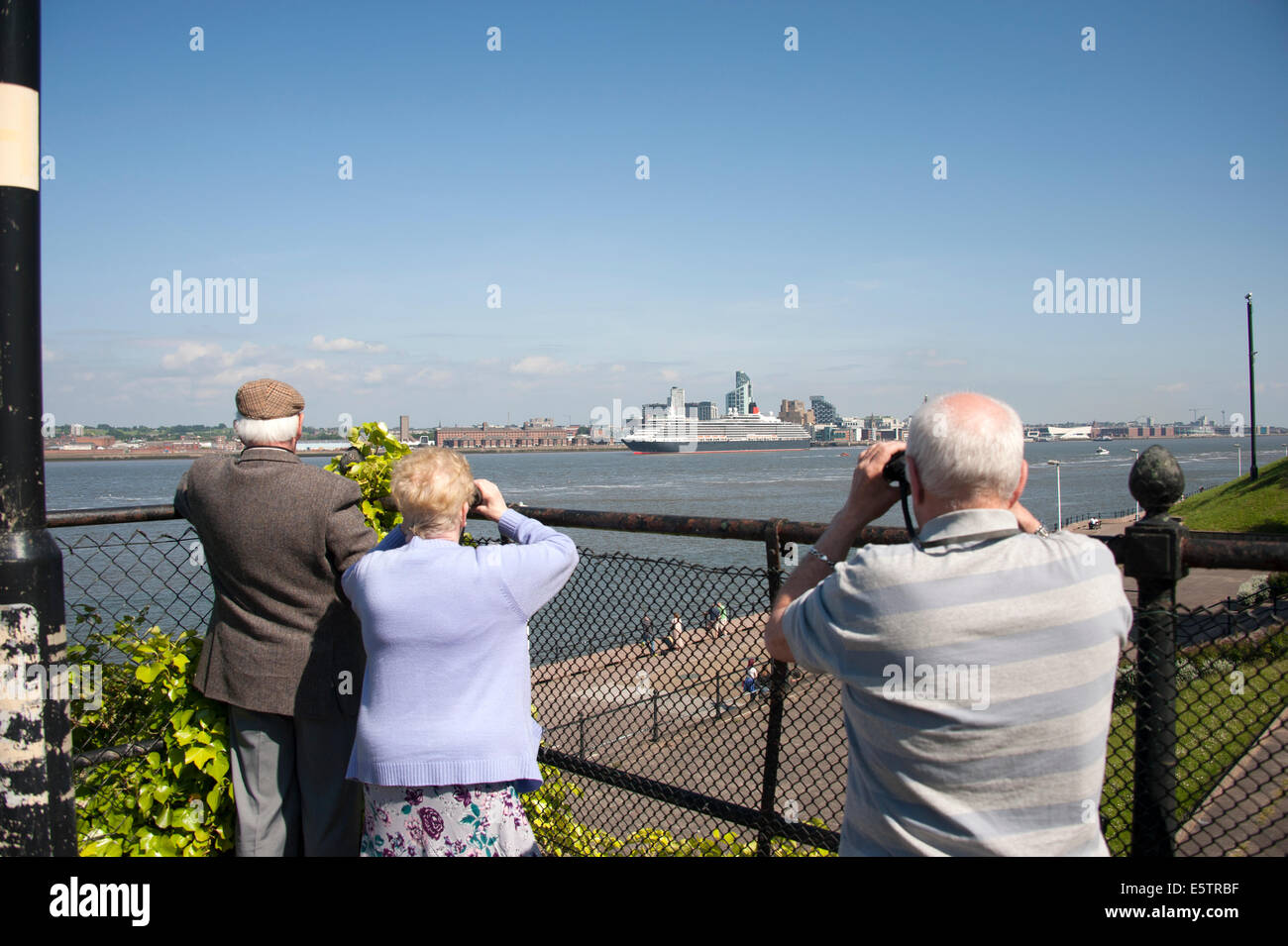 Cunard Schiff Queen Victoria River Mersey Liverpool UK England Großbritannien Stockfoto