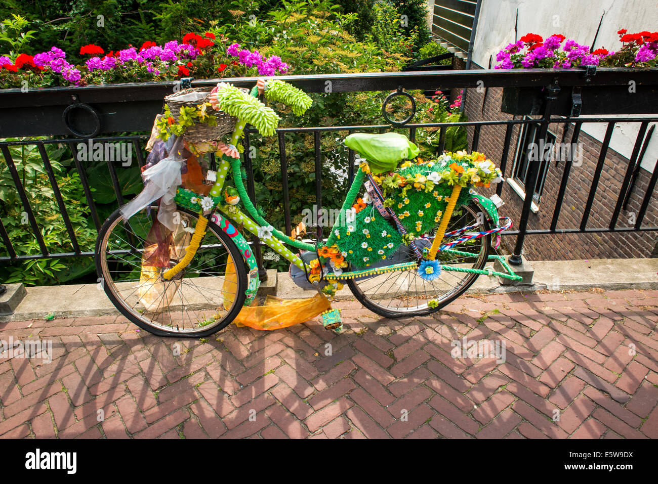 Fahrrad in Edam, Holland, Niederlande Stockfoto