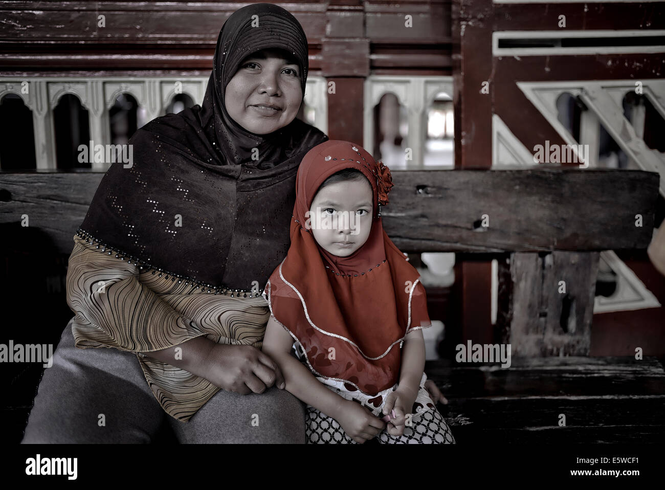 Muslimische Mutter und Kind. Thailand S. E. Asien Stockfoto