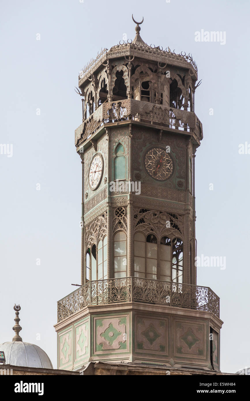 Uhrturm des Alabaster-Moschee oder der Moschee von Muhammad Ali Pasha, Kairo, Ägypten Stockfoto
