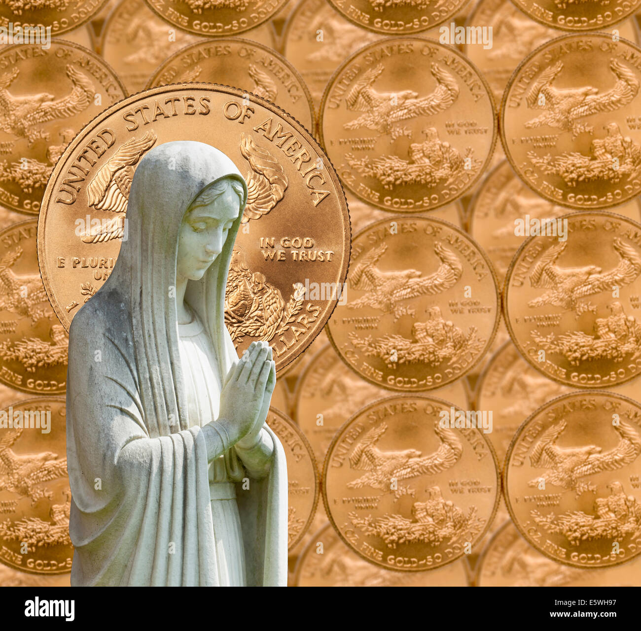 Jungfrau Maria mit US-Währung Hintergrund - Verknüpfung von Religion mit Geld oder Reichtum-Konzept Stockfoto