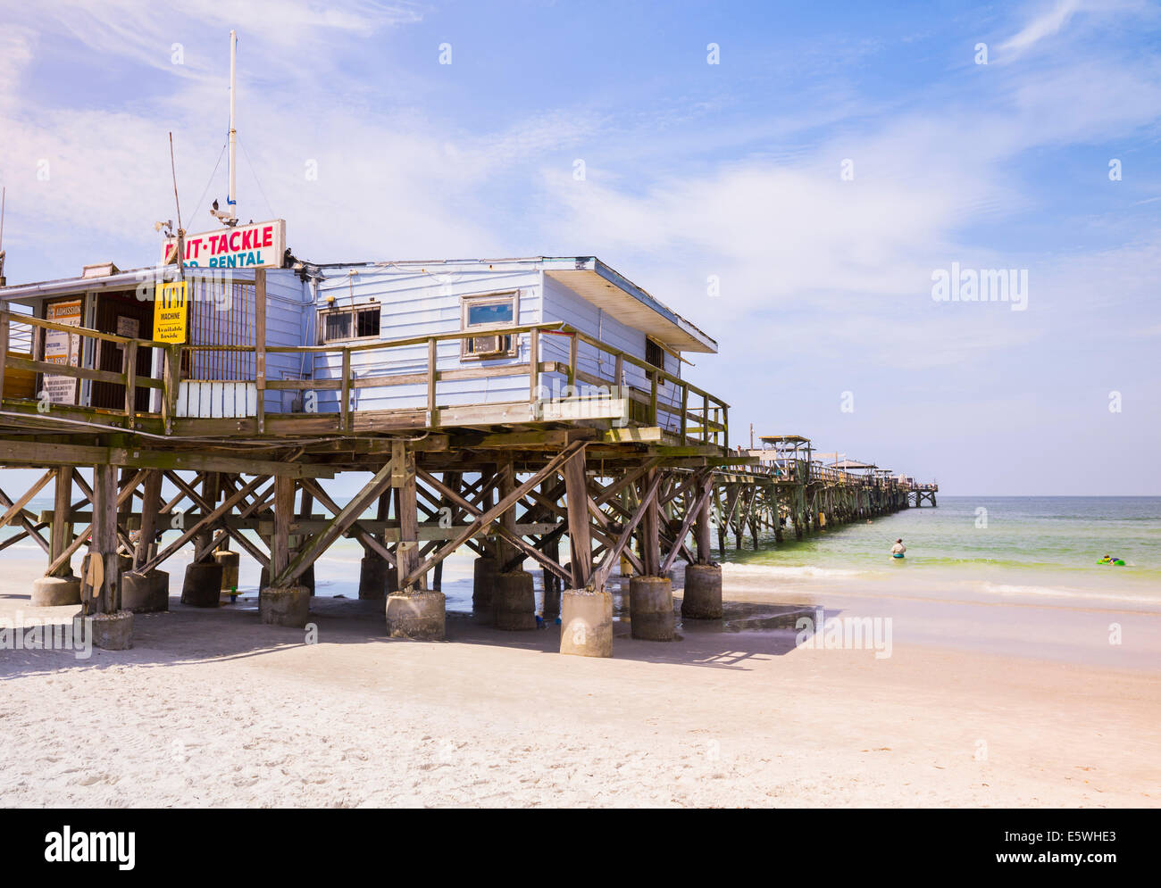 Florida USA-Redington Beach pier, Pinellas County, Florida Beach, USA mit Strand im Sommer Stockfoto