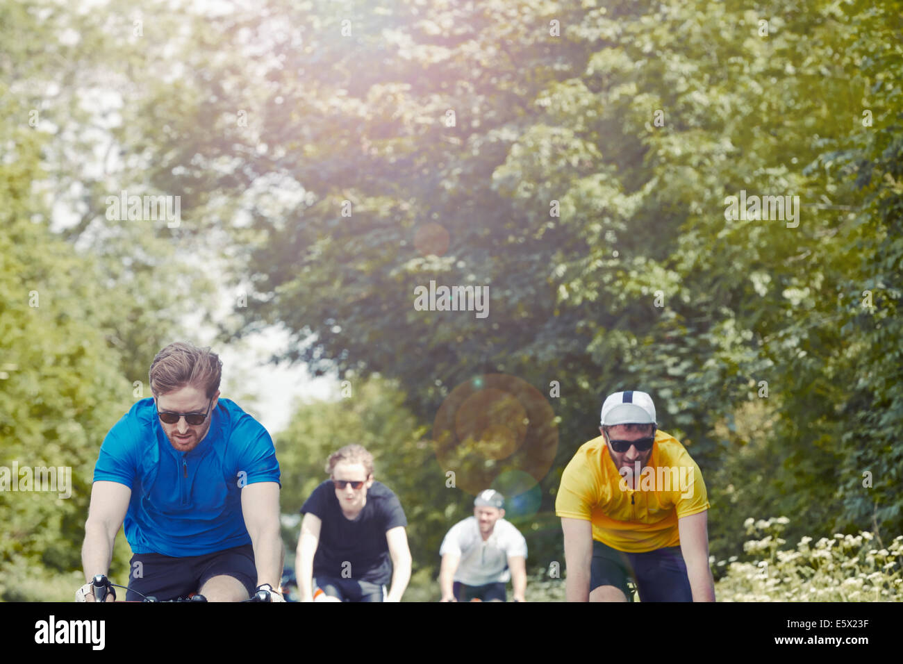 Radfahrer auf dem Fahrrad Stockfoto