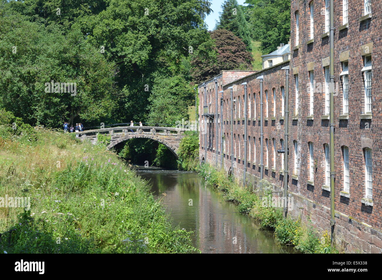 Der Fluß Bollin, vorbei an dem Steinbruch-Bank-Mühle. Stockfoto