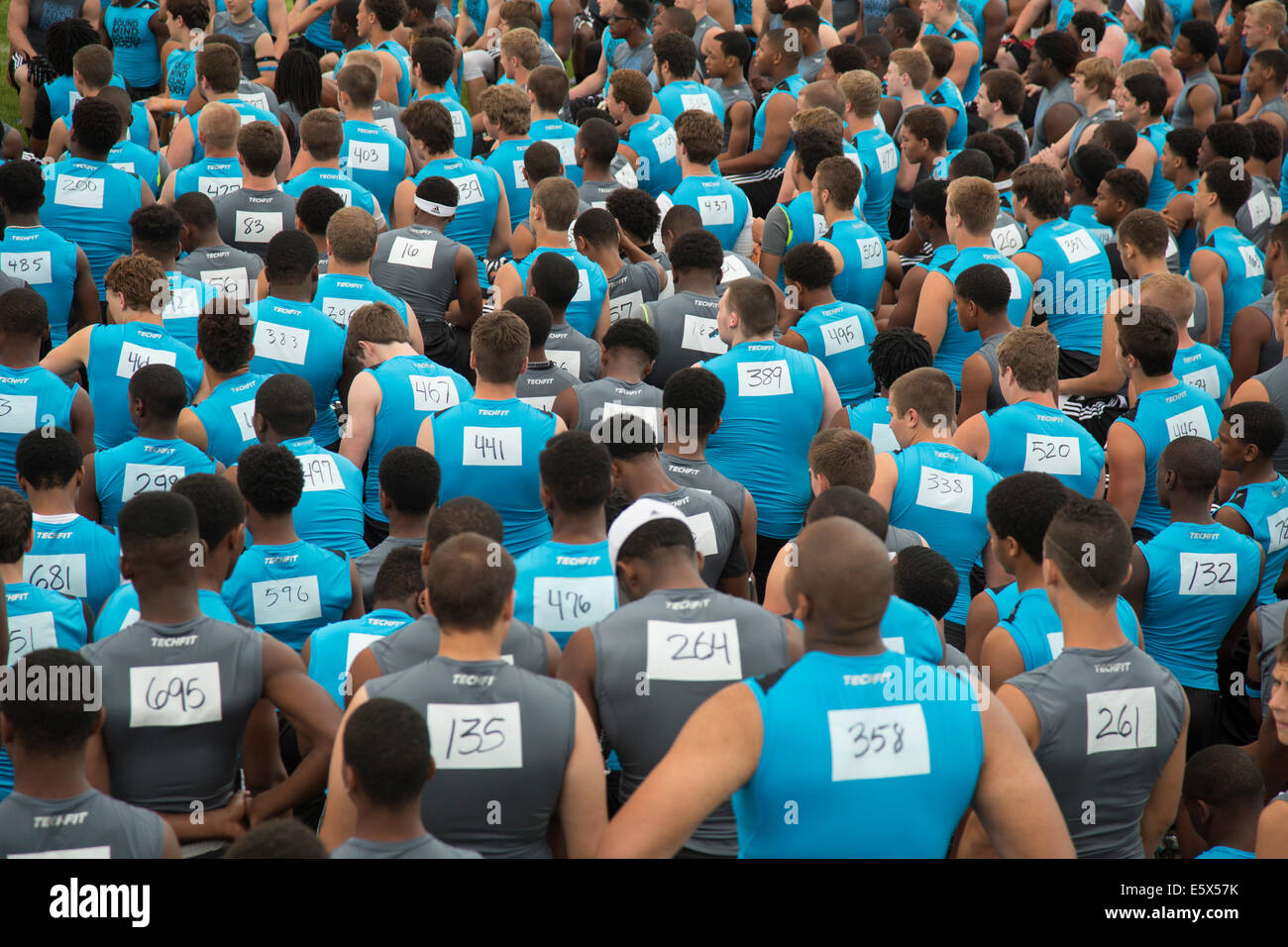 Harper Woods, Michigan - High School Fußballspieler Sound Mind Sound Body-Fußball-Camp zu besuchen. Stockfoto
