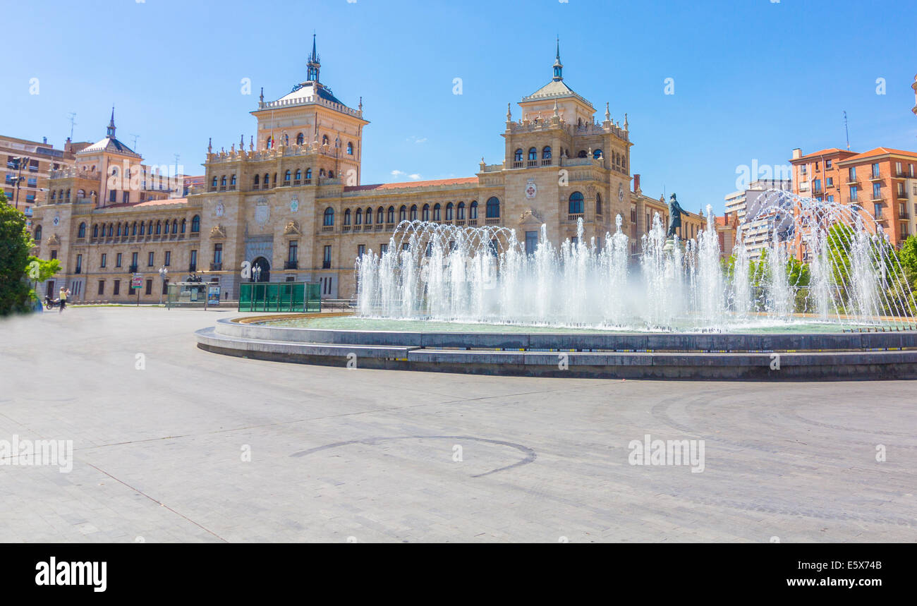 berühmte und Tourist, Plaza de Zorrilla in Valladolid, Spanien Stockfoto