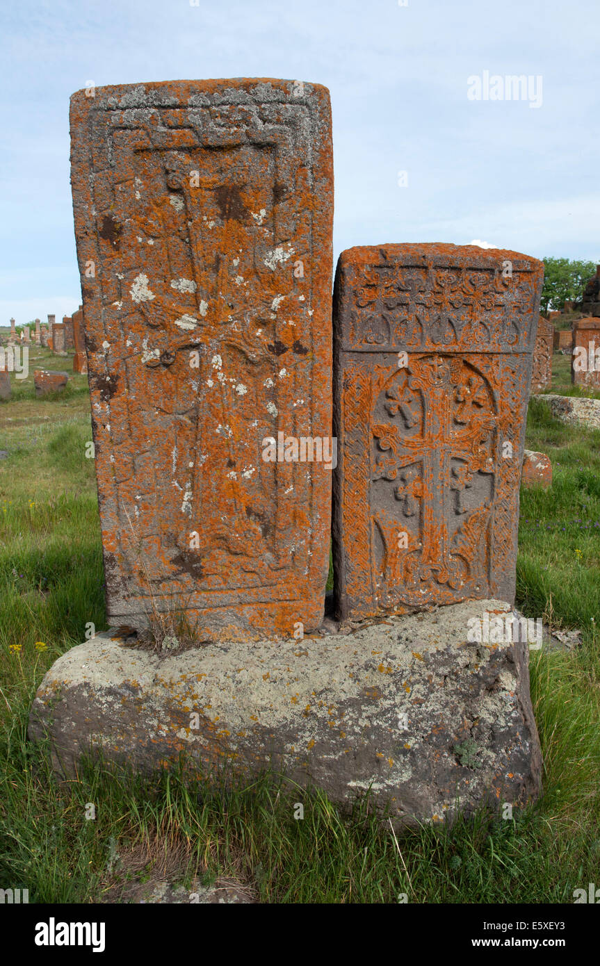 Gravierte Khachkars, Noratus Friedhof, Armenien Stockfoto