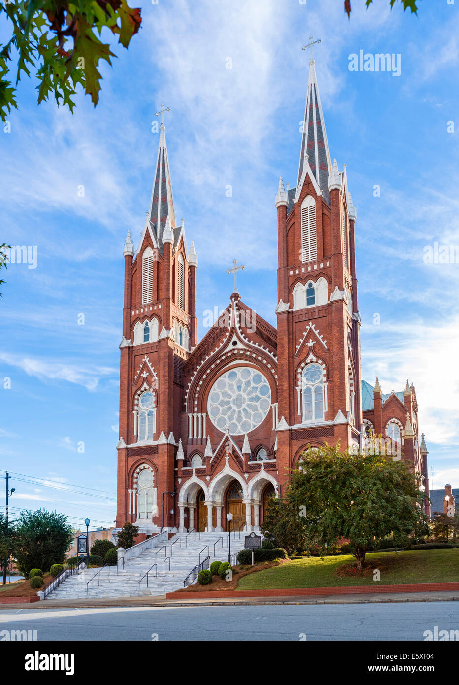 Katholische Kirche St. Joseph in Poplar Street in der Innenstadt von Macon, Georgia, USA Stockfoto