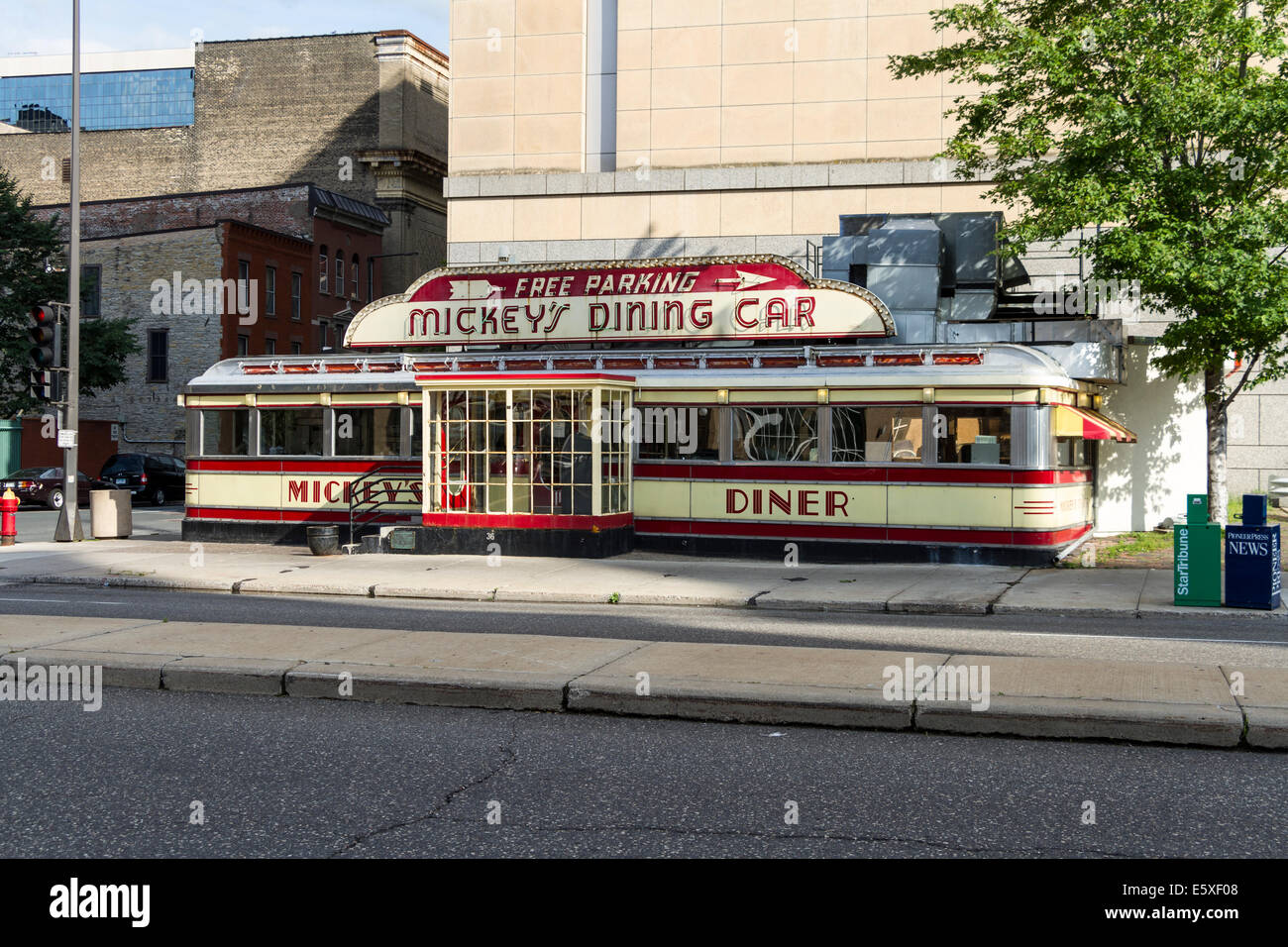 Mickey Restaurant Auto, 7th Street West, St. Paul, Minnesota, USA. Stockfoto