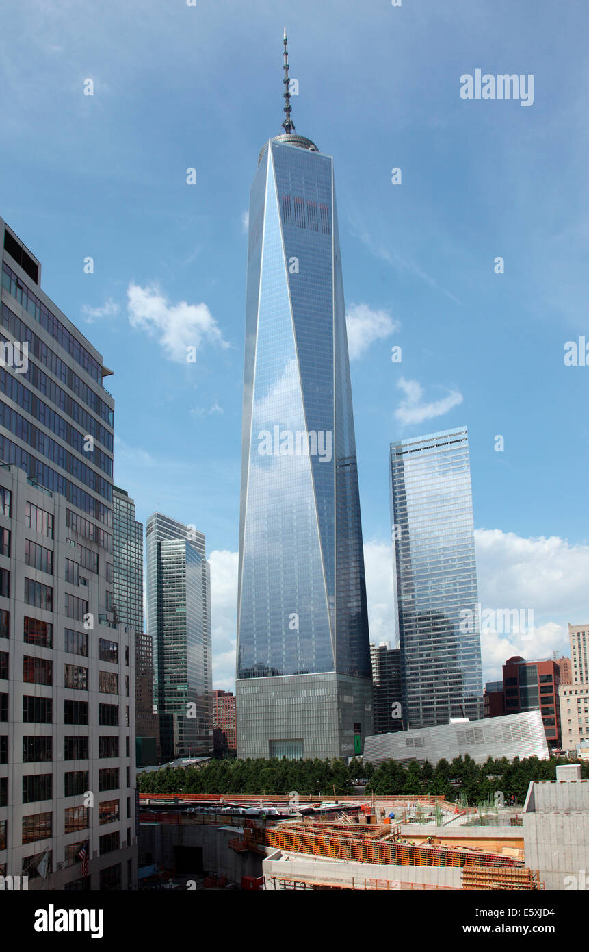 Freedom Tower und Tower Nr. 7 auf dem World Financial Center in New York City. Stockfoto