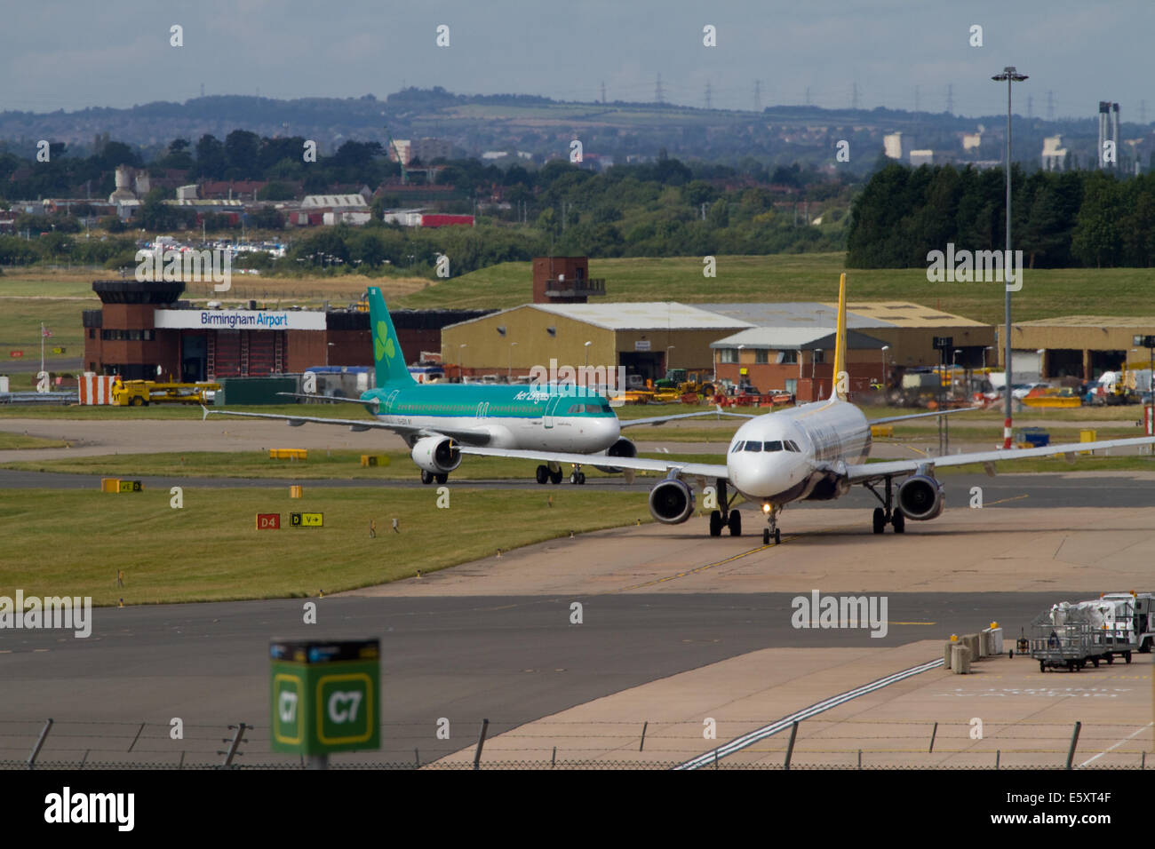 Airliner. Der Flughafen Birmingham Stockfoto