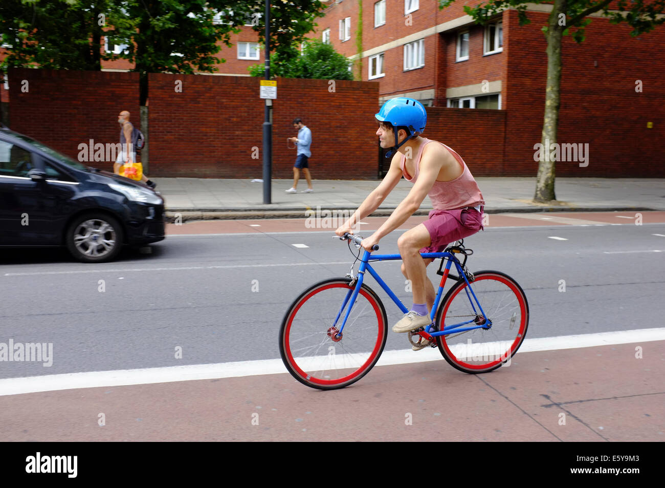 glücklich Radfahrer in London Stockfoto