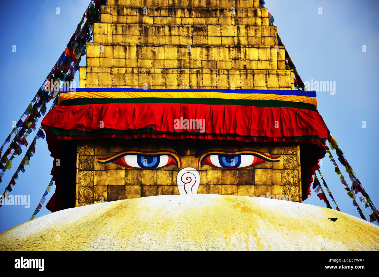 Boudhanath oder Bodnath Stupa mit Buddha-Augen oder Weisheit ist die größte Stupa in Kathmandu-Nepal Stockfoto