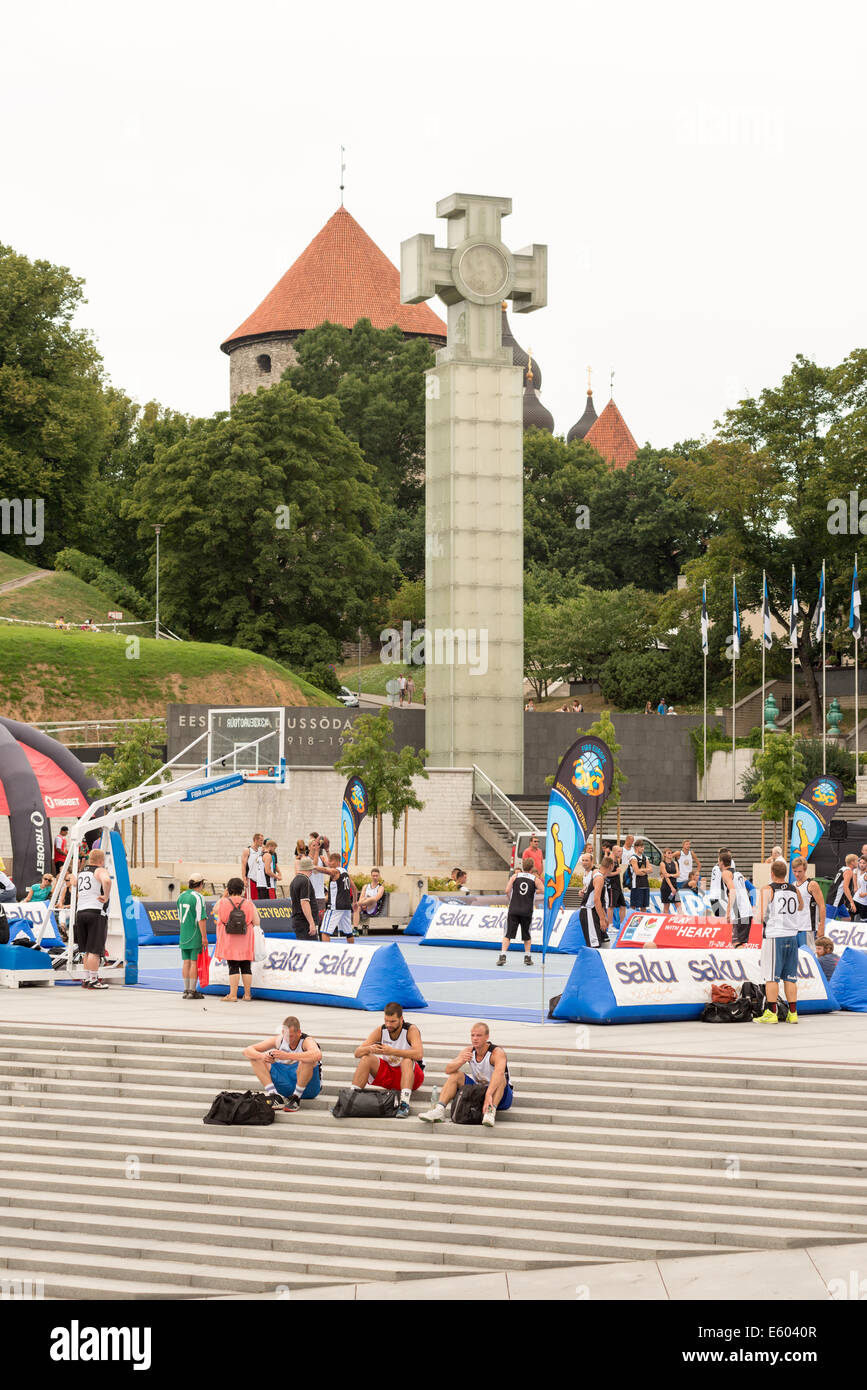 Tallinn, Estland, 9. August 2014 - Streetball im Zentrum von Tallinn, Estland-Credit: Alexander Stzhalkouski/Alamy Live News Stockfoto