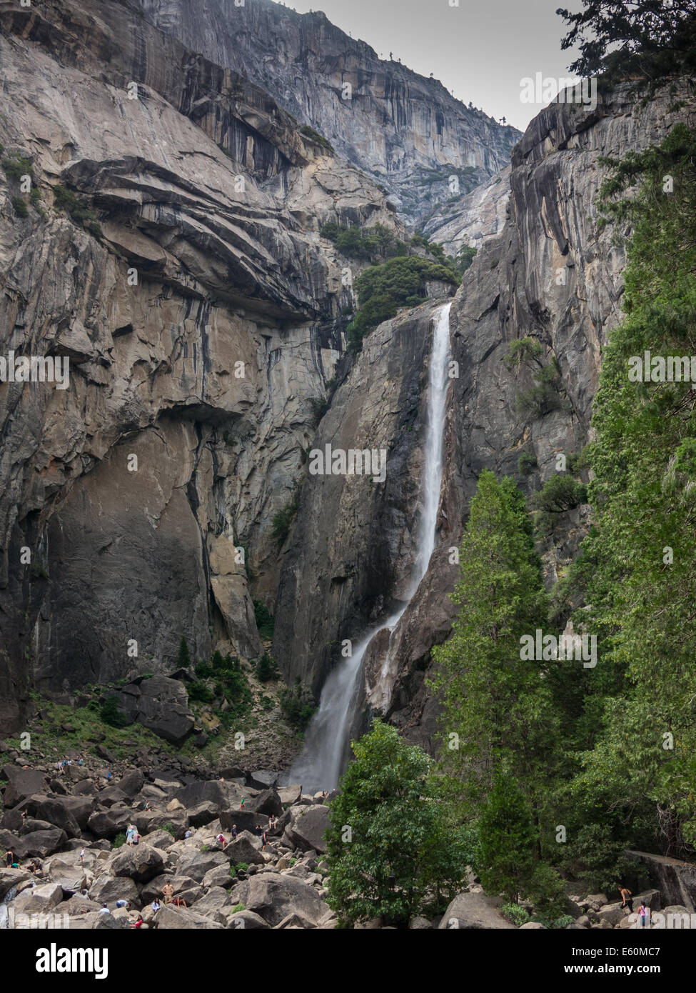 Dem unteren Yosemite Fall, im Yosemite Nationalpark, Kalifornien Stockfoto