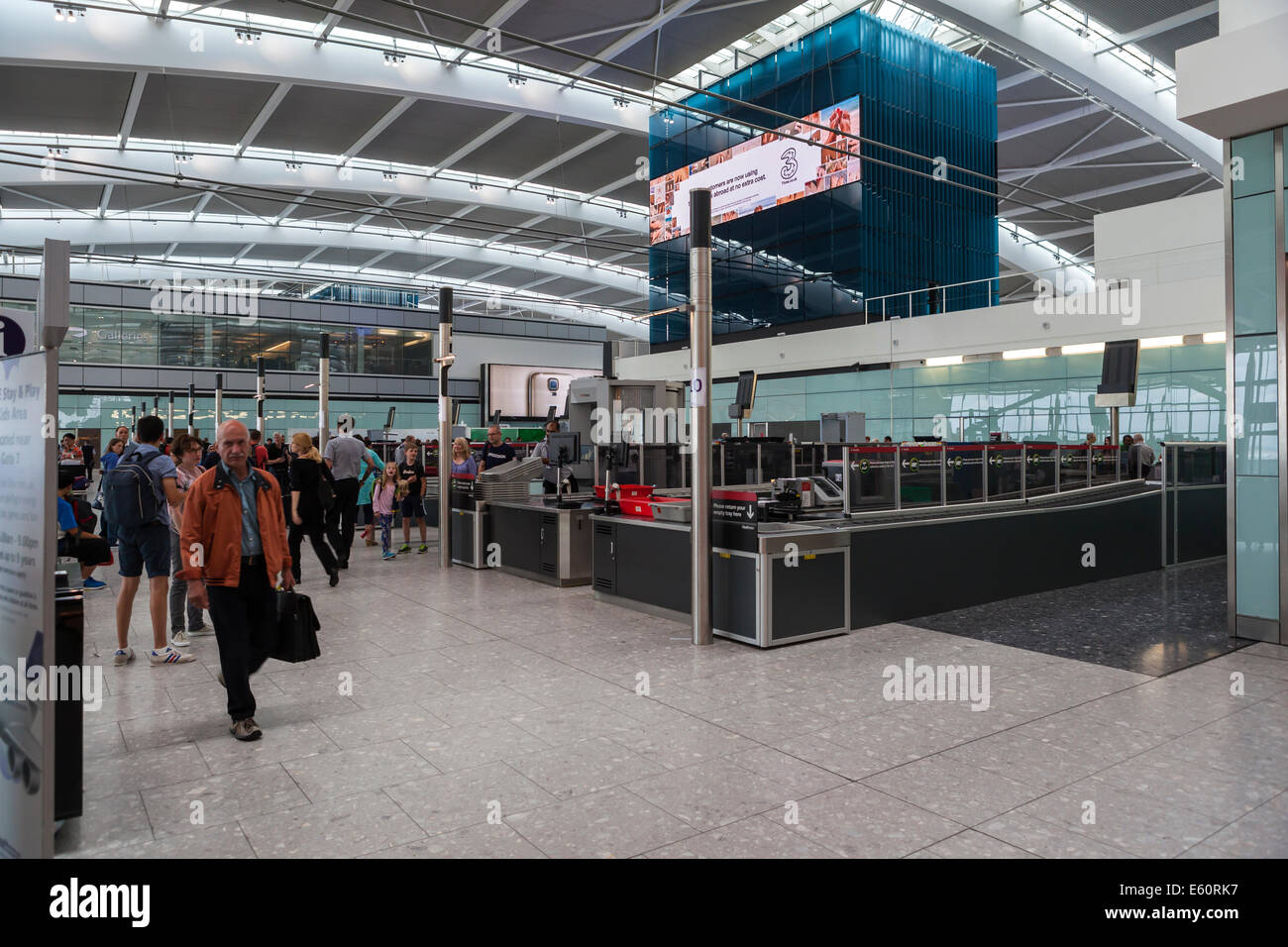 Heathrow Airport Security Check Bereich Stockfoto