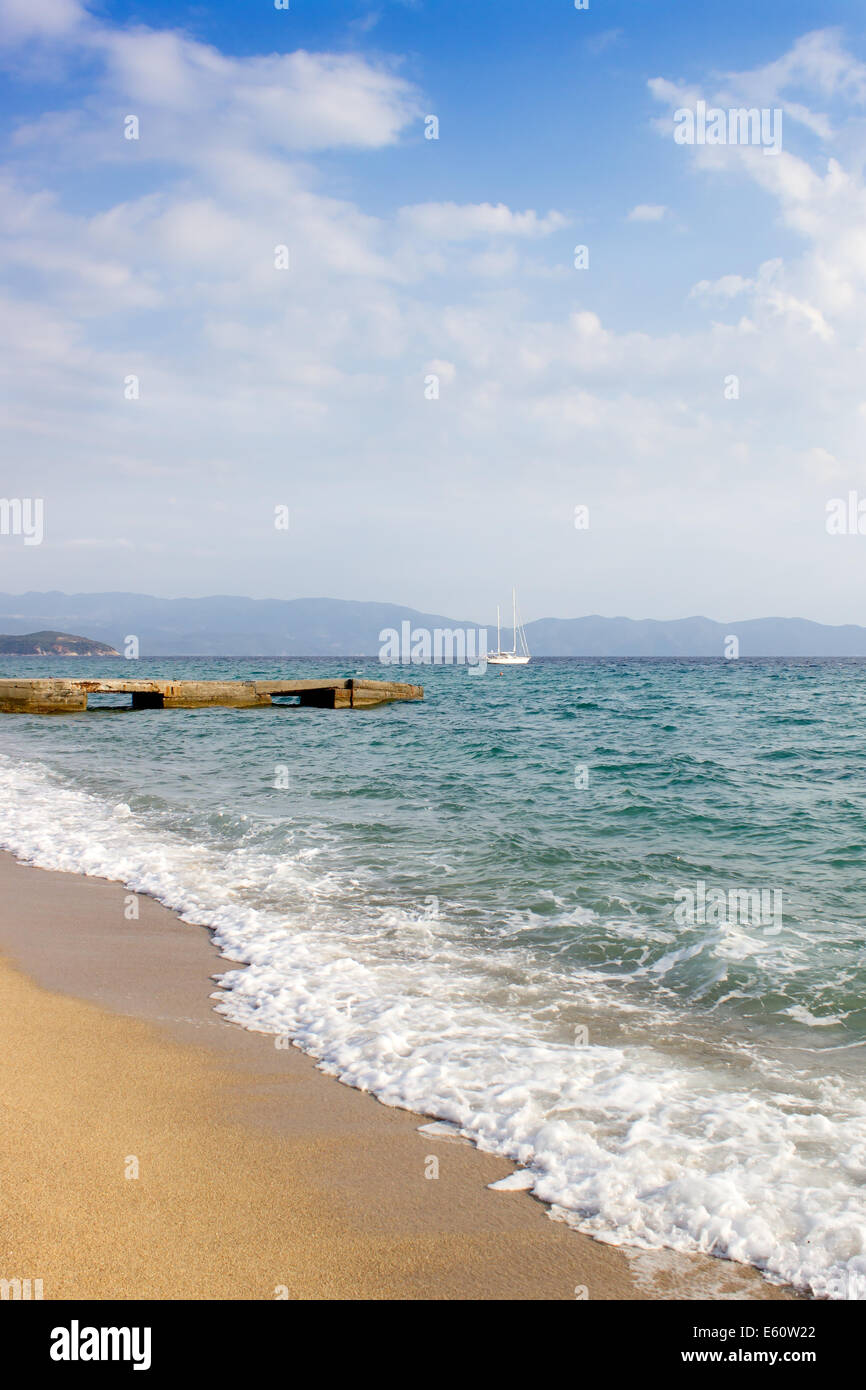 An einem sonnigen Strand Sunshine Coast Stockfoto