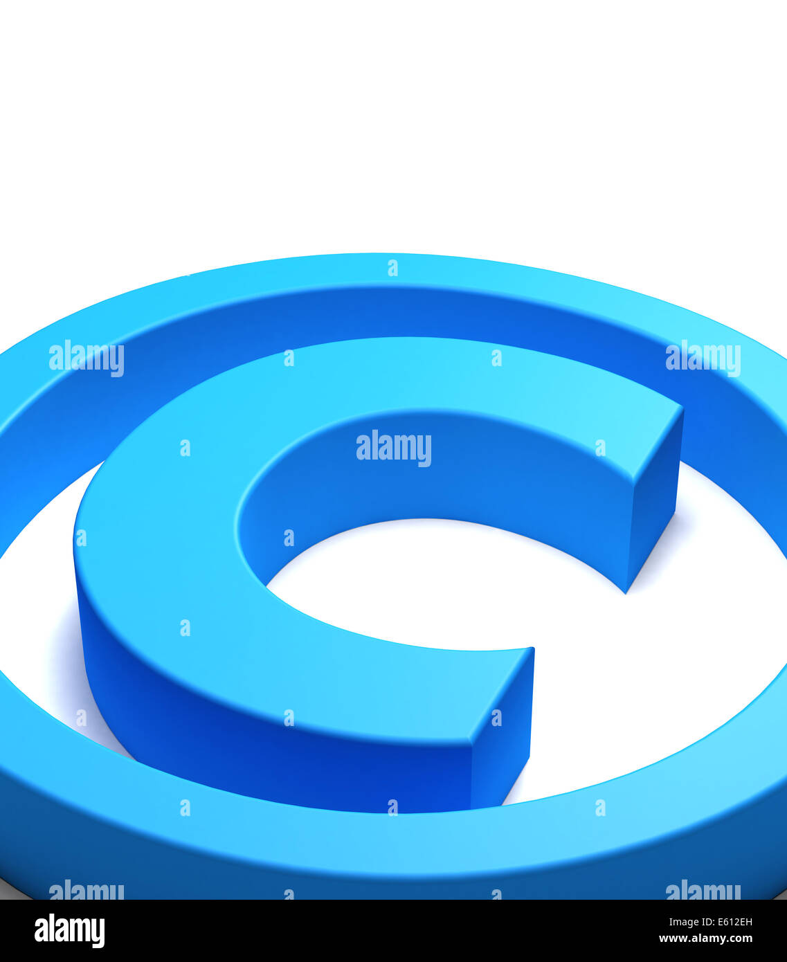 Blaue Copyright symbol gesehen schließen sich, weißer Hintergrund Stockfoto