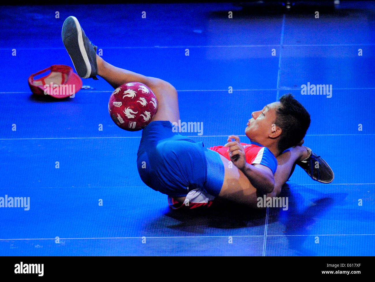 Rey von Panama auf 9. August 2014 in das endgültige Programm der offenen Freestyle Fußball-WM in Liberec, Tschechische Republik abgebildet. (CTK Foto/Radek Petrasek) Stockfoto