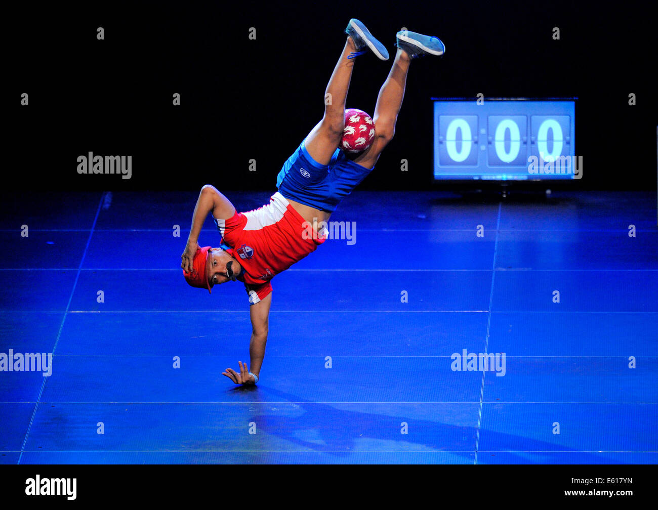 Rey von Panama auf 9. August 2014 in das endgültige Programm der offenen Freestyle Fußball-WM in Liberec, Tschechische Republik abgebildet. (CTK Foto/Radek Petrasek) Stockfoto