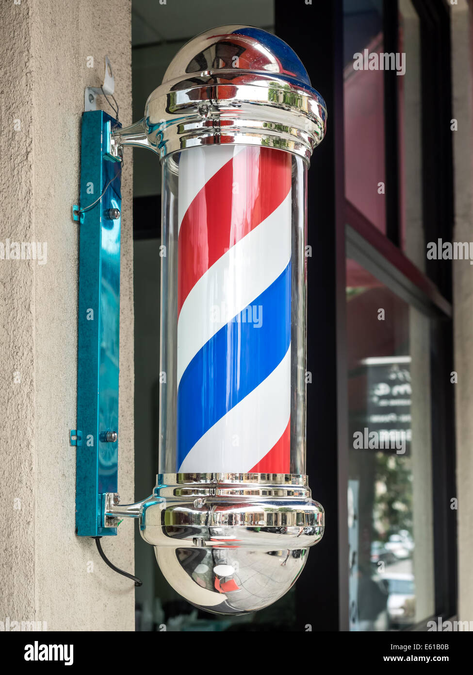 Vintage Barber Shop anmelden mit rotierenden Streifen Stockfoto