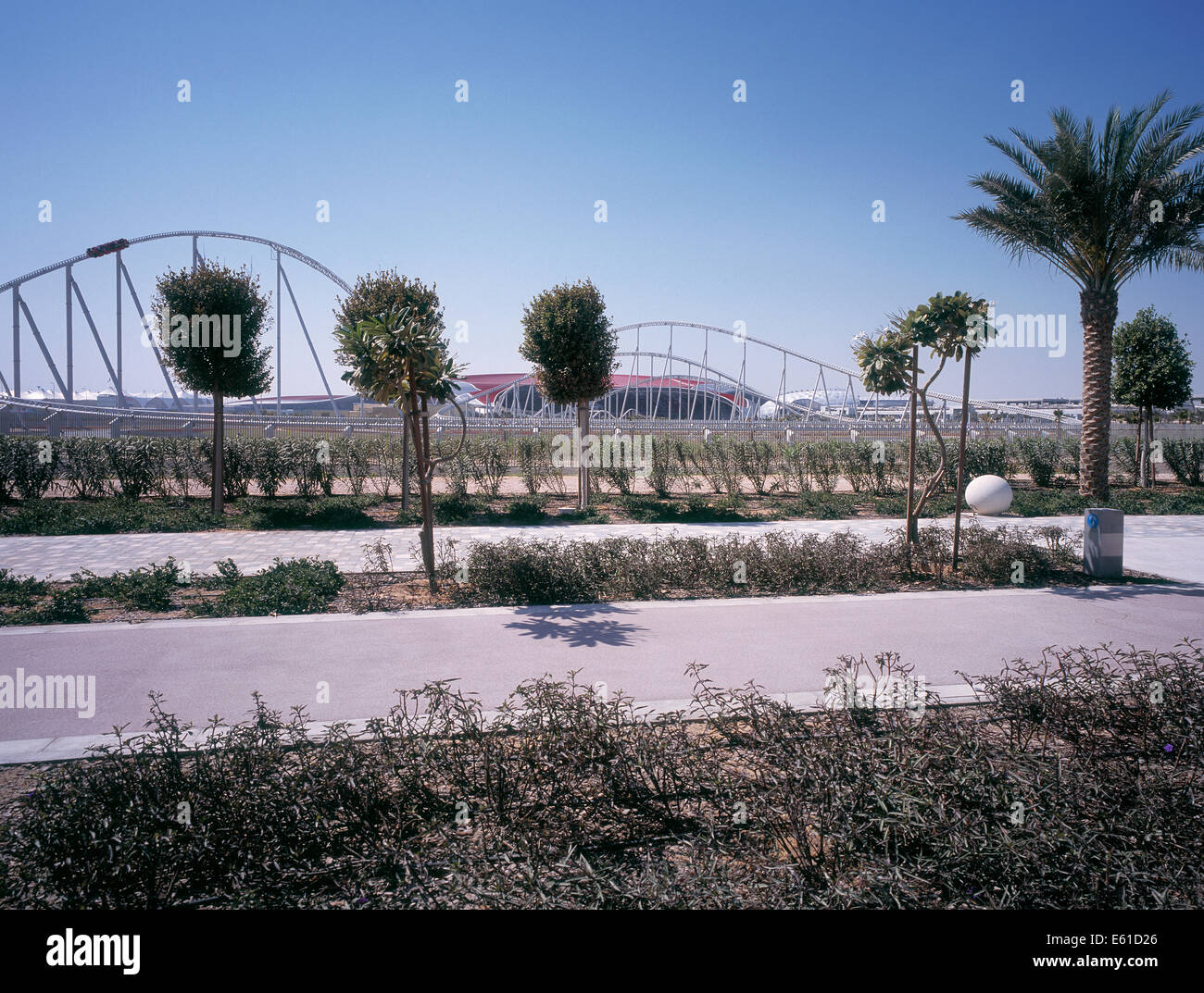 Achterbahn im Ferrari World, Yas Island, Abu Dhabi, Vereinigte Arabische Emirate. Stockfoto
