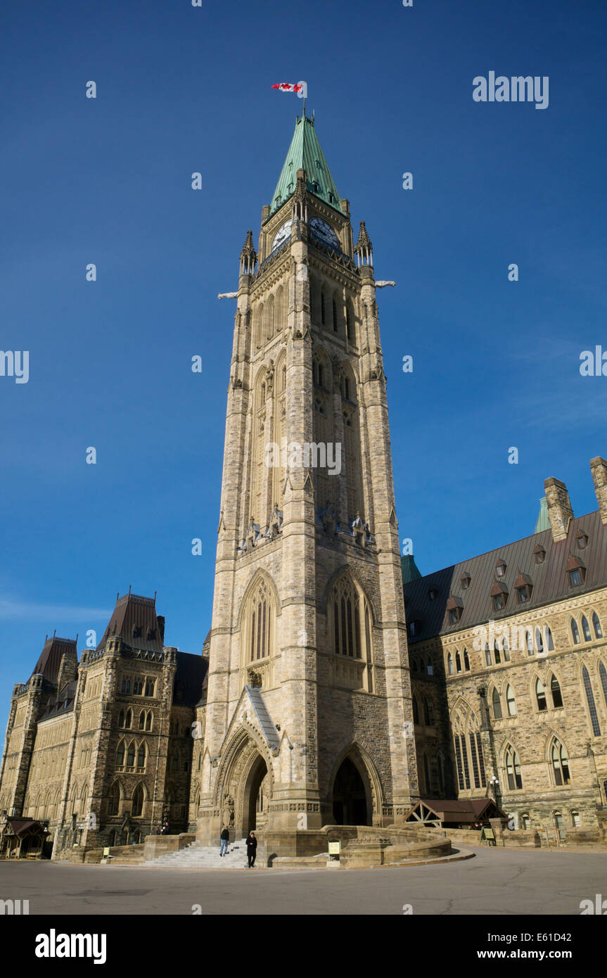 Der Peace Tower des Blocks Zentrum Kanadas Parlamentsgebäude (House Of Commons) in Ottawa. Stockfoto