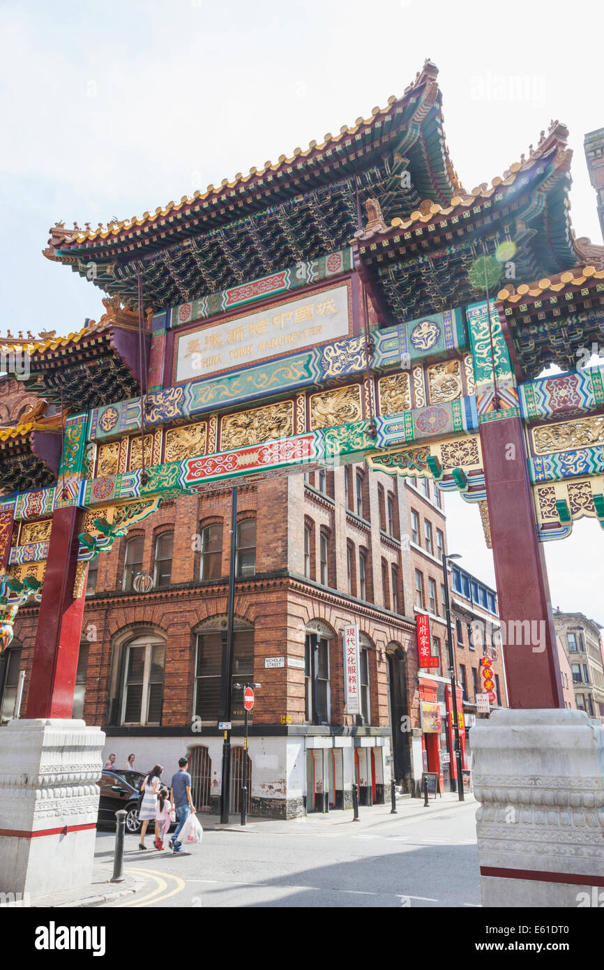 England, Manchester, Chinatown, chinesische Tor Stockfoto