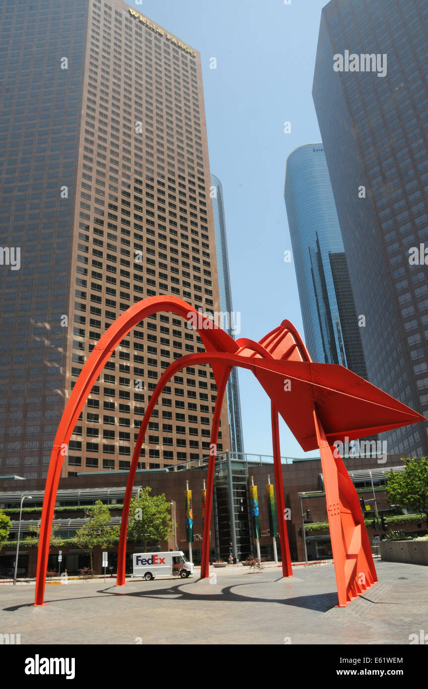 Bank of America Plaza Downtown Los Angeles mit vier Bögen Skulptur 1974 von Alexander Calder Stockfoto