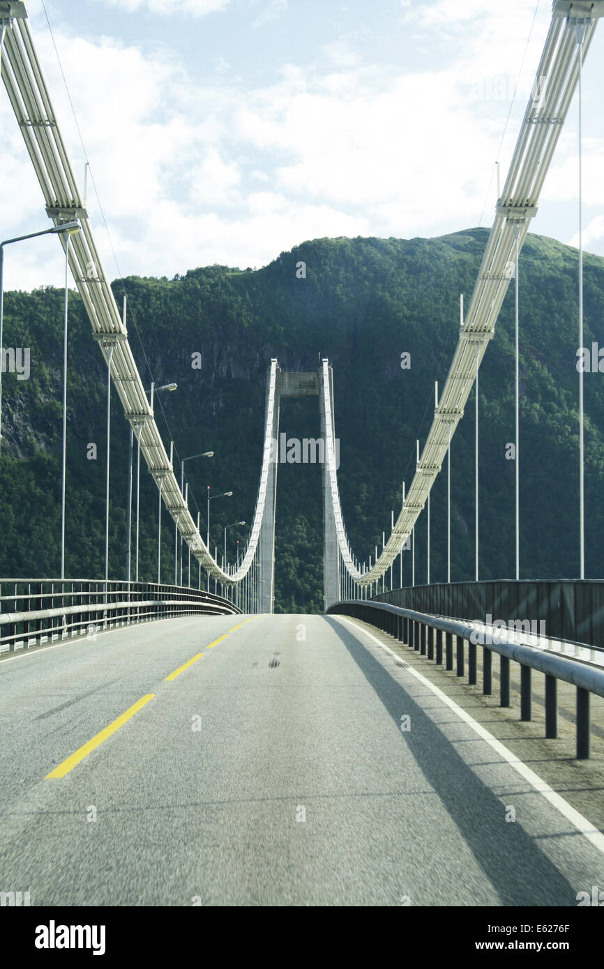 Eine Kabelbrücke in Norwegen Stockfoto